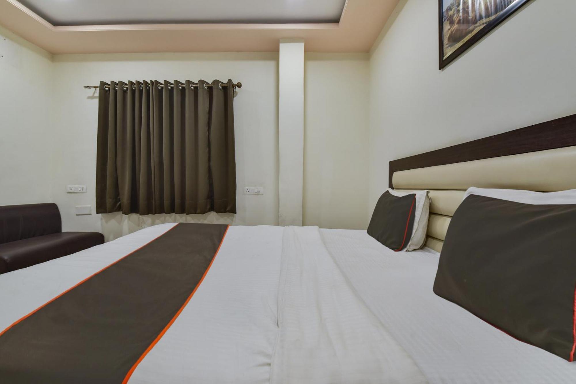 Super Hotel O Ratnam Palace Udaipur Luaran gambar